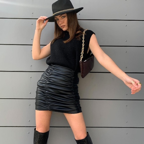 NWT H&M rib knit sweater vest - Picture 10 of 14